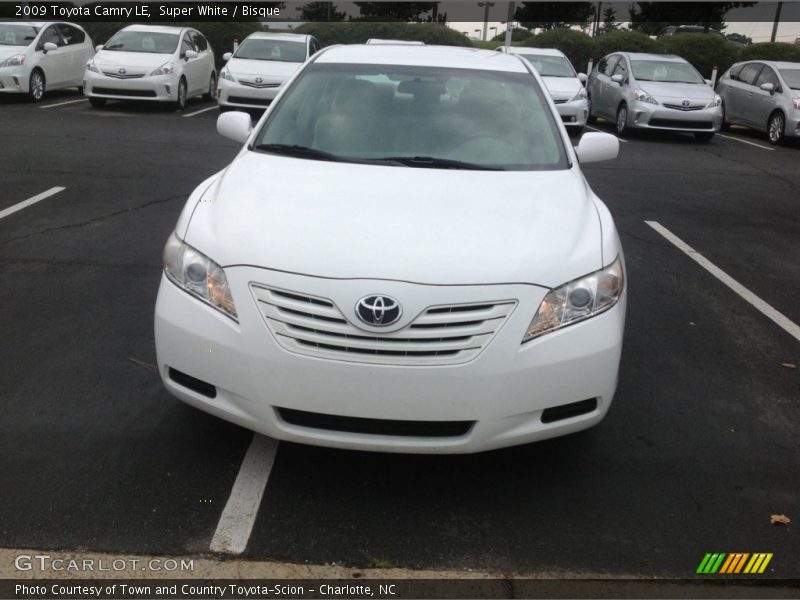 Super White / Bisque 2009 Toyota Camry LE