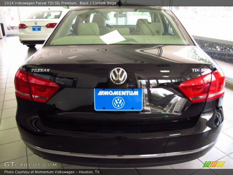 Black / Cornsilk Beige 2014 Volkswagen Passat TDI SEL Premium