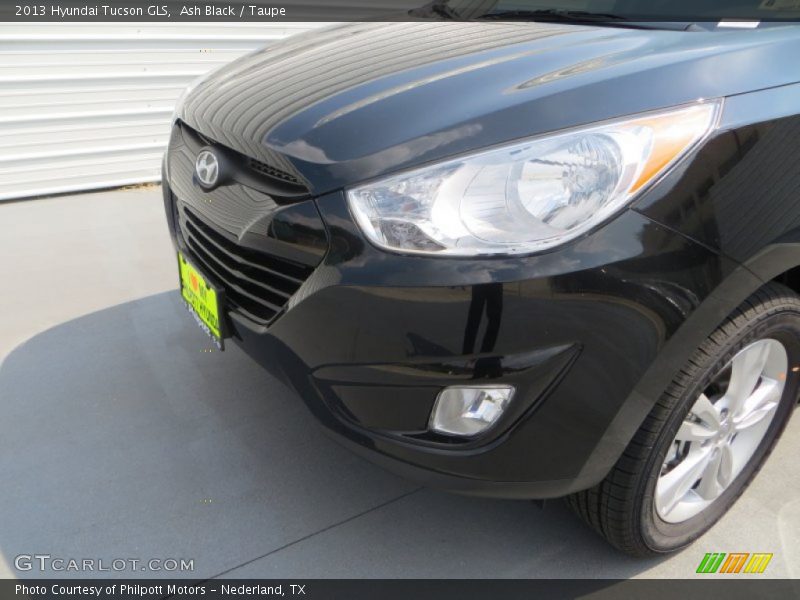 Ash Black / Taupe 2013 Hyundai Tucson GLS