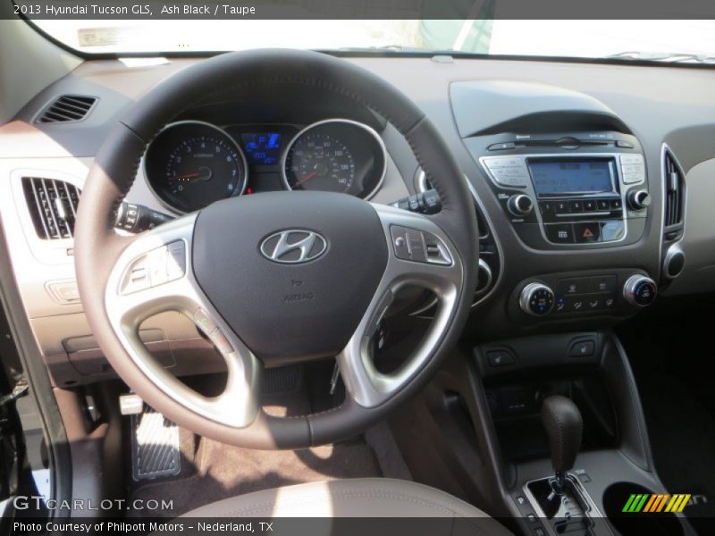 Ash Black / Taupe 2013 Hyundai Tucson GLS