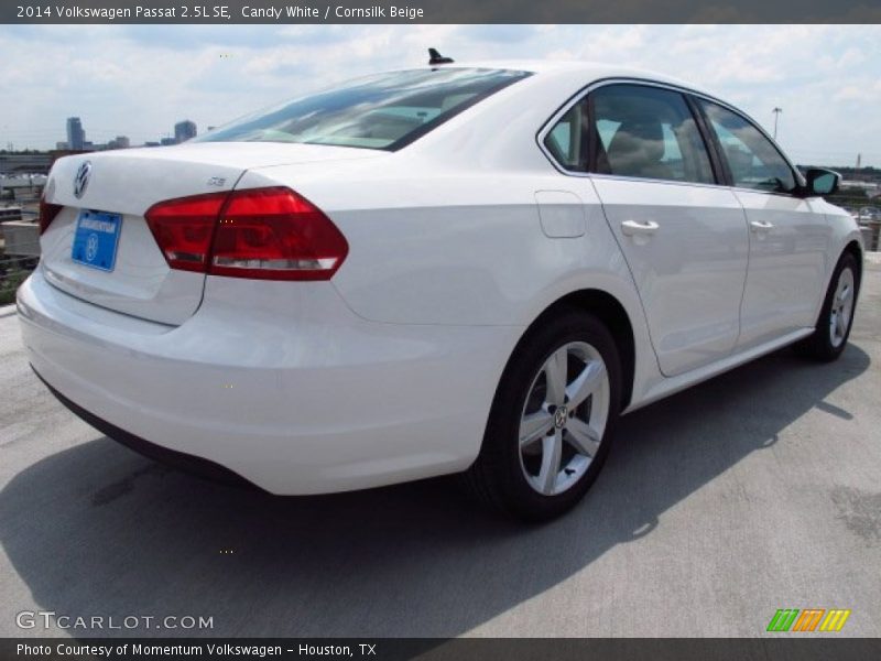 Candy White / Cornsilk Beige 2014 Volkswagen Passat 2.5L SE