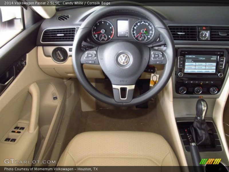 Candy White / Cornsilk Beige 2014 Volkswagen Passat 2.5L SE