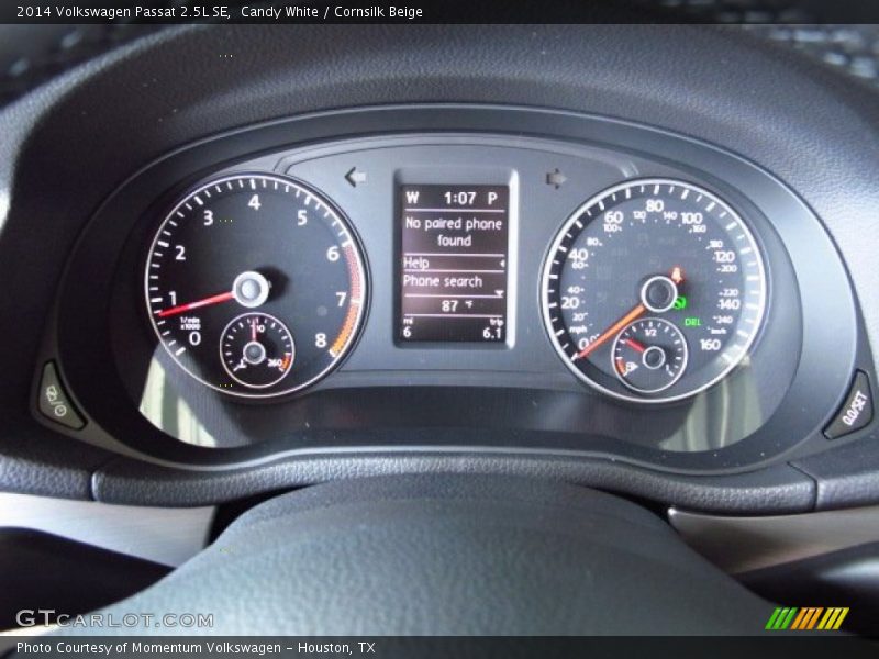 Candy White / Cornsilk Beige 2014 Volkswagen Passat 2.5L SE