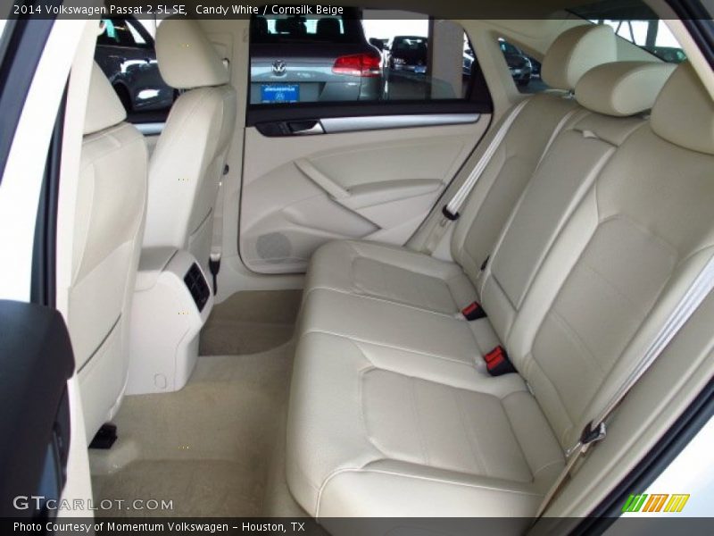 Candy White / Cornsilk Beige 2014 Volkswagen Passat 2.5L SE