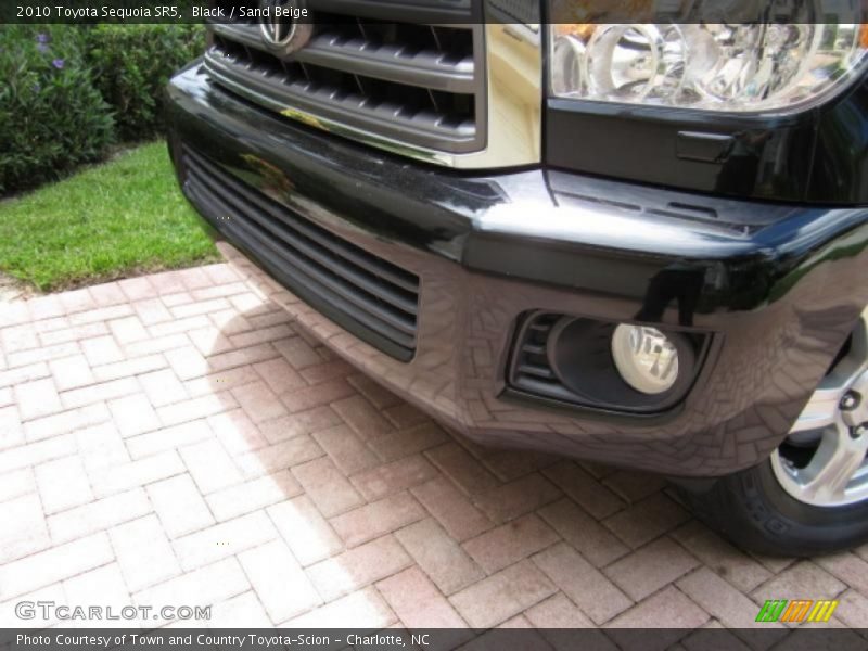 Black / Sand Beige 2010 Toyota Sequoia SR5