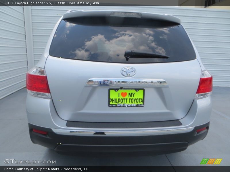 Classic Silver Metallic / Ash 2013 Toyota Highlander V6