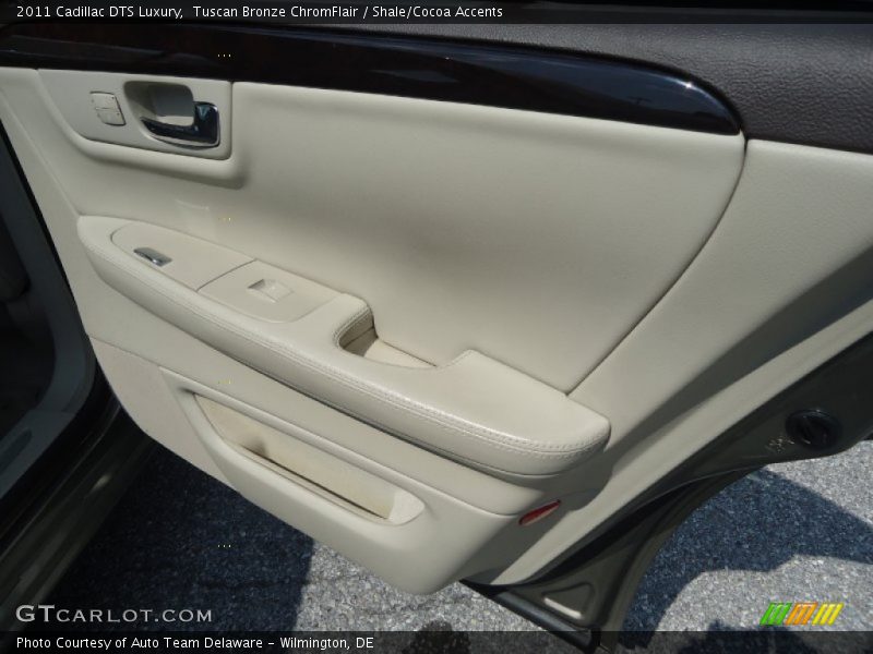 Tuscan Bronze ChromFlair / Shale/Cocoa Accents 2011 Cadillac DTS Luxury