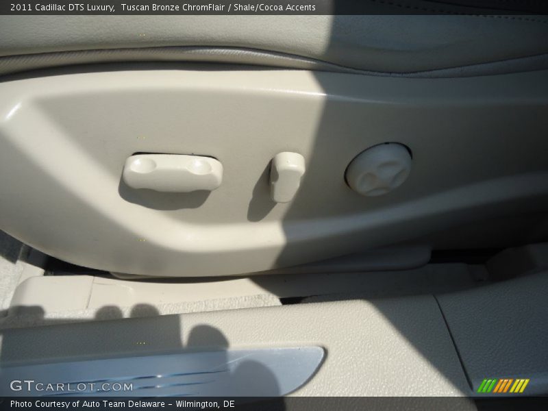 Tuscan Bronze ChromFlair / Shale/Cocoa Accents 2011 Cadillac DTS Luxury