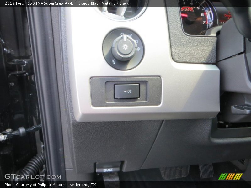 Tuxedo Black Metallic / Black 2013 Ford F150 FX4 SuperCrew 4x4