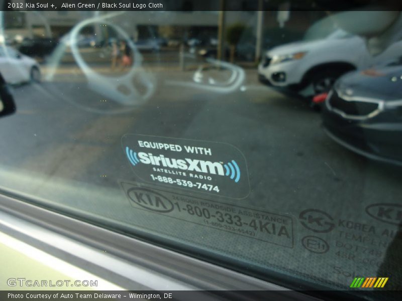 Alien Green / Black Soul Logo Cloth 2012 Kia Soul +