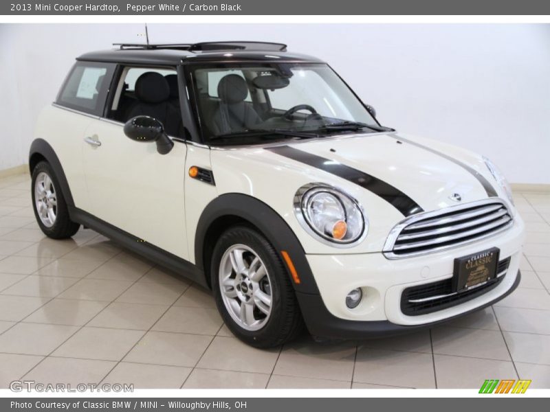 Pepper White / Carbon Black 2013 Mini Cooper Hardtop