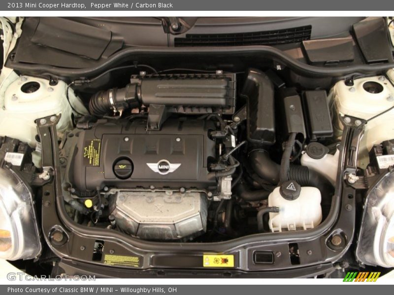 Pepper White / Carbon Black 2013 Mini Cooper Hardtop