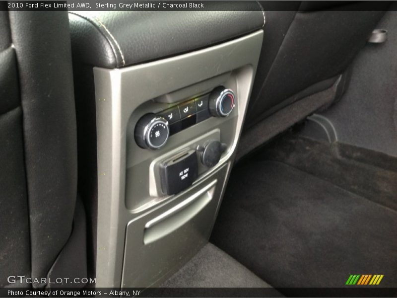 Sterling Grey Metallic / Charcoal Black 2010 Ford Flex Limited AWD