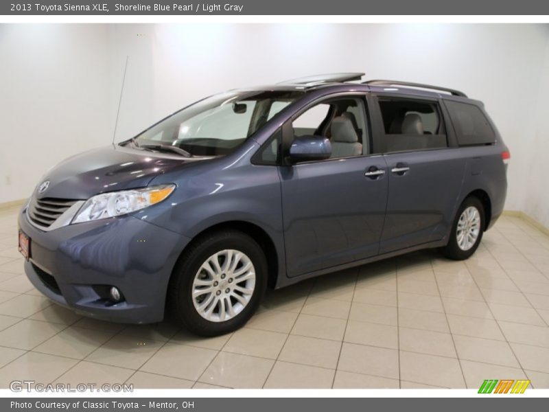 Shoreline Blue Pearl / Light Gray 2013 Toyota Sienna XLE