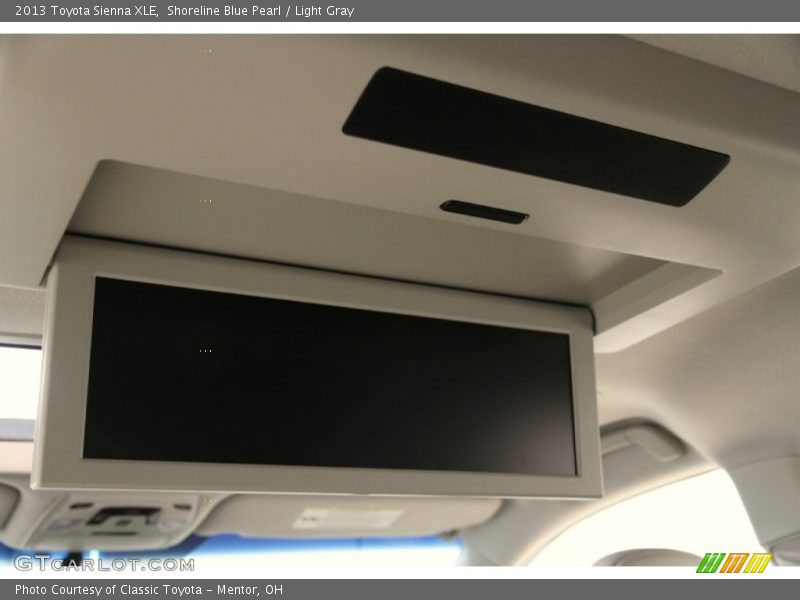 Shoreline Blue Pearl / Light Gray 2013 Toyota Sienna XLE