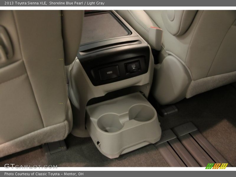 Shoreline Blue Pearl / Light Gray 2013 Toyota Sienna XLE