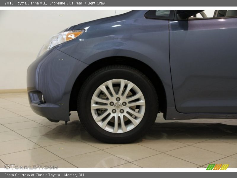Shoreline Blue Pearl / Light Gray 2013 Toyota Sienna XLE