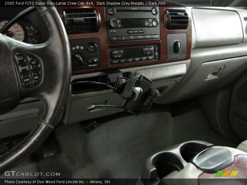 Dark Shadow Grey Metallic / Dark Flint 2005 Ford F250 Super Duty Lariat Crew Cab 4x4