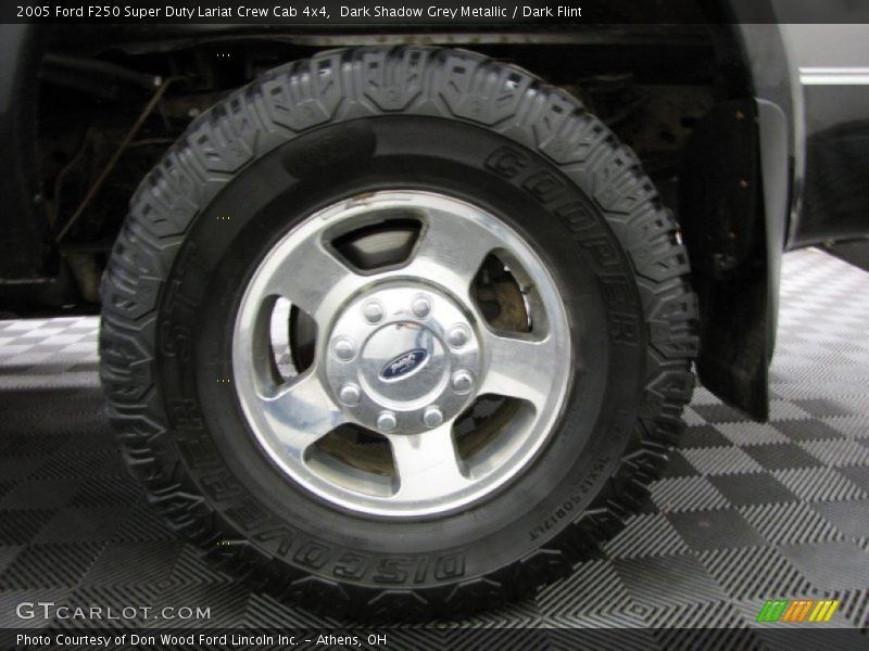 Dark Shadow Grey Metallic / Dark Flint 2005 Ford F250 Super Duty Lariat Crew Cab 4x4