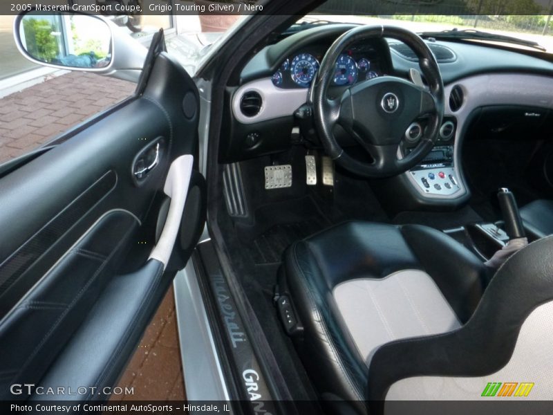 Grigio Touring (Silver) / Nero 2005 Maserati GranSport Coupe