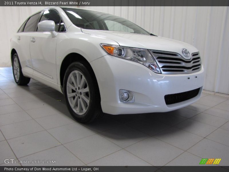 Blizzard Pearl White / Ivory 2011 Toyota Venza I4