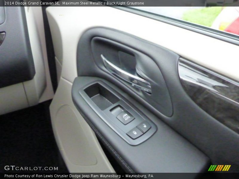 Maximum Steel Metallic / Black/Light Graystone 2014 Dodge Grand Caravan SE