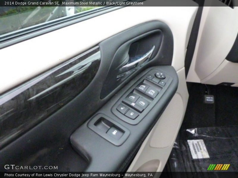 Maximum Steel Metallic / Black/Light Graystone 2014 Dodge Grand Caravan SE