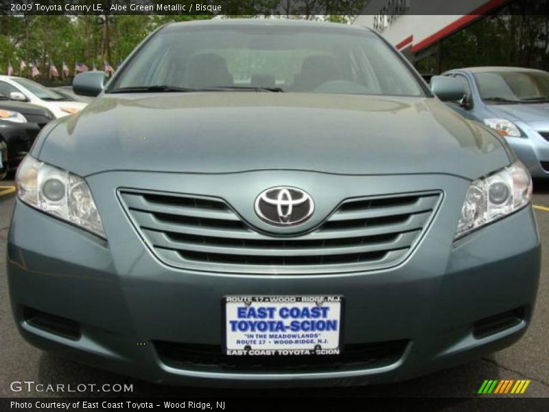Aloe Green Metallic / Bisque 2009 Toyota Camry LE