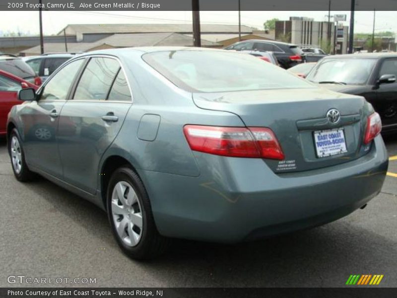 Aloe Green Metallic / Bisque 2009 Toyota Camry LE
