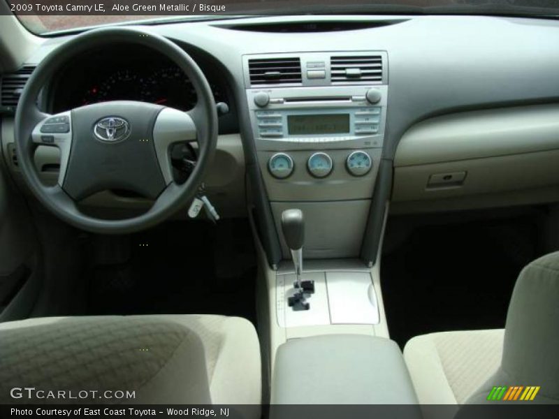 Aloe Green Metallic / Bisque 2009 Toyota Camry LE