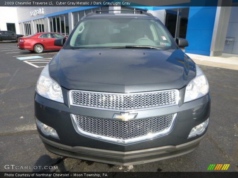 Cyber Gray Metallic / Dark Gray/Light Gray 2009 Chevrolet Traverse LS