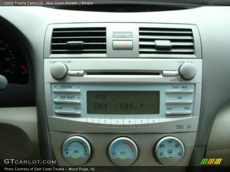 Aloe Green Metallic / Bisque 2009 Toyota Camry LE