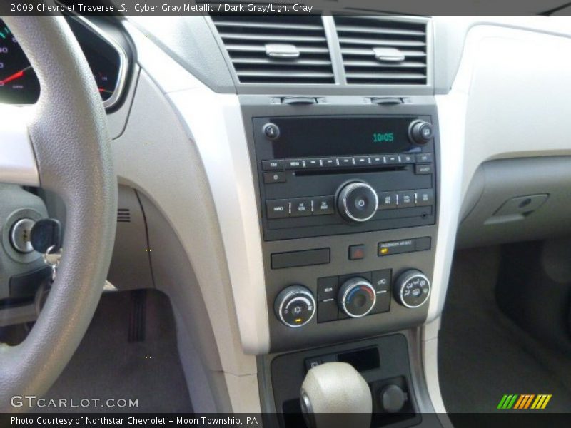 Cyber Gray Metallic / Dark Gray/Light Gray 2009 Chevrolet Traverse LS