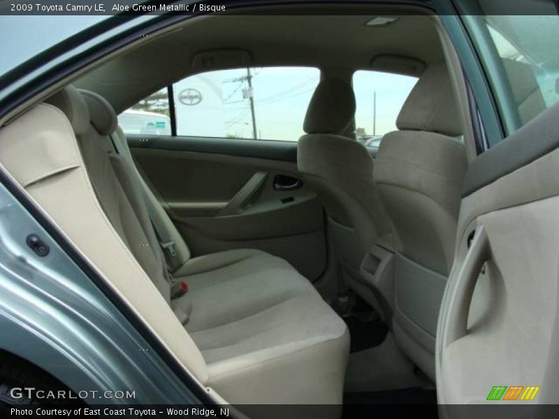 Aloe Green Metallic / Bisque 2009 Toyota Camry LE
