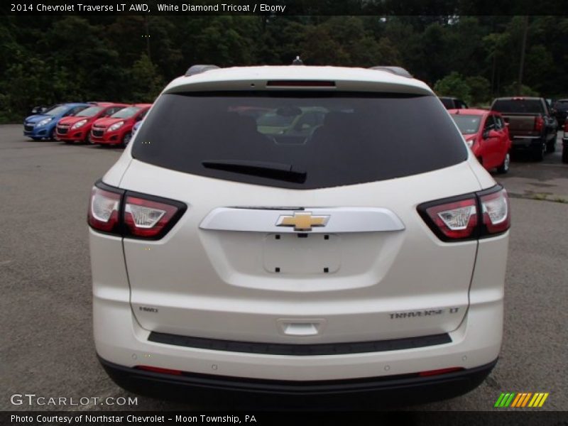 White Diamond Tricoat / Ebony 2014 Chevrolet Traverse LT AWD