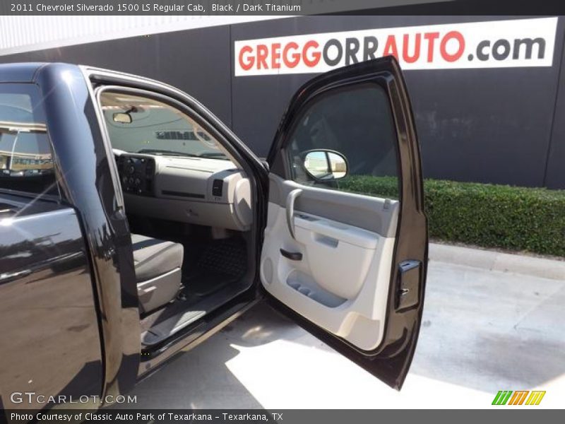 Black / Dark Titanium 2011 Chevrolet Silverado 1500 LS Regular Cab