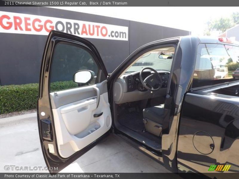 Black / Dark Titanium 2011 Chevrolet Silverado 1500 LS Regular Cab