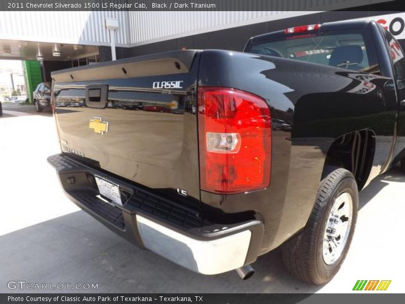 Black / Dark Titanium 2011 Chevrolet Silverado 1500 LS Regular Cab