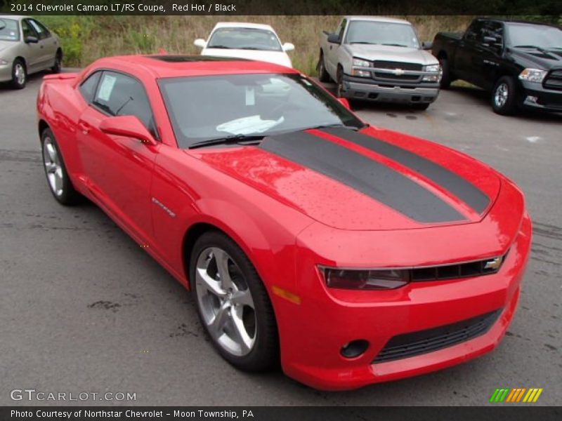 Front 3/4 View of 2014 Camaro LT/RS Coupe