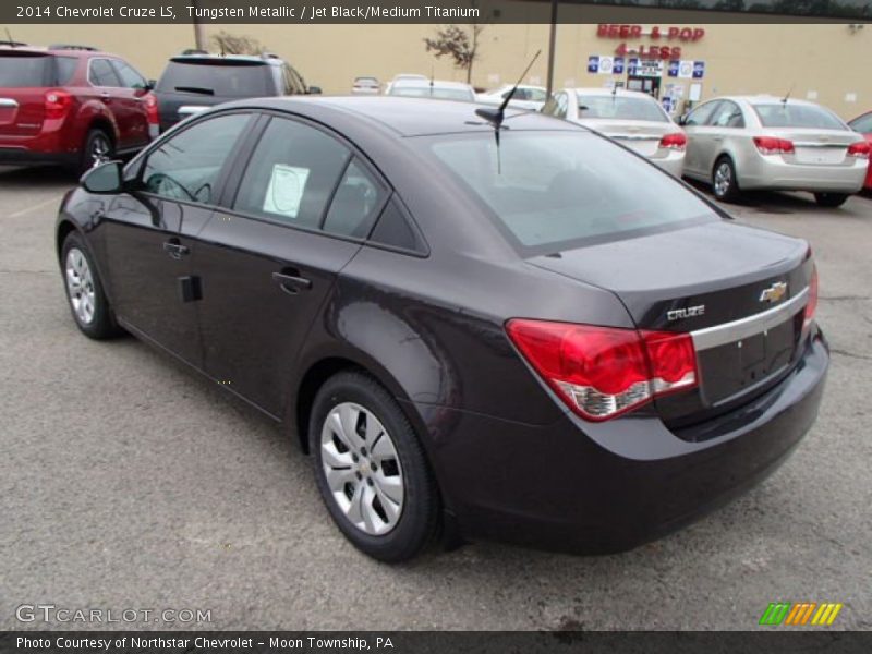 Tungsten Metallic / Jet Black/Medium Titanium 2014 Chevrolet Cruze LS