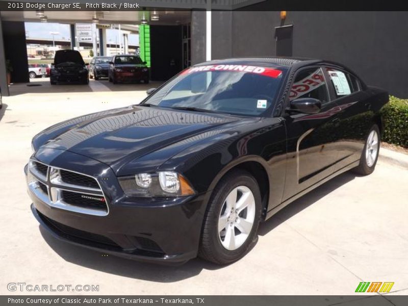Pitch Black / Black 2013 Dodge Charger SE