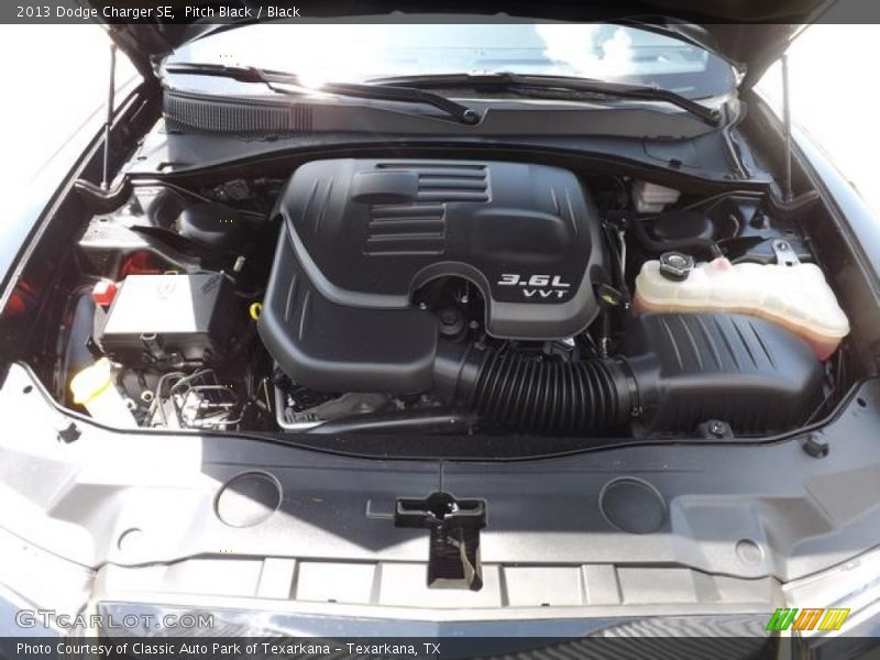 Pitch Black / Black 2013 Dodge Charger SE