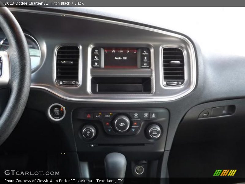 Pitch Black / Black 2013 Dodge Charger SE