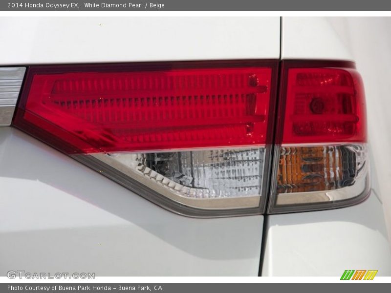 White Diamond Pearl / Beige 2014 Honda Odyssey EX