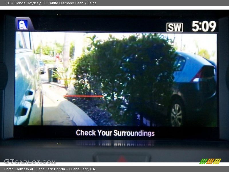 White Diamond Pearl / Beige 2014 Honda Odyssey EX