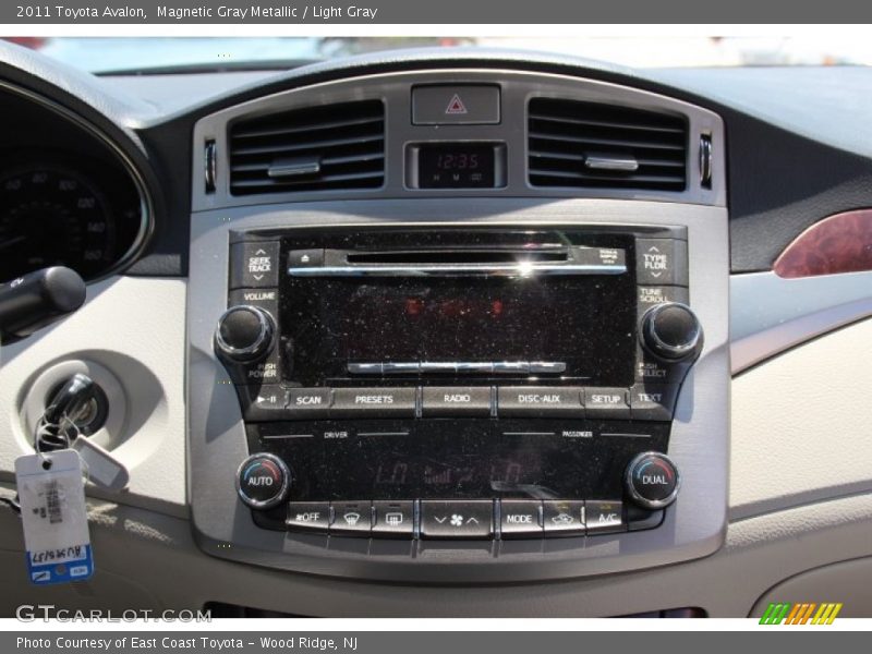 Magnetic Gray Metallic / Light Gray 2011 Toyota Avalon