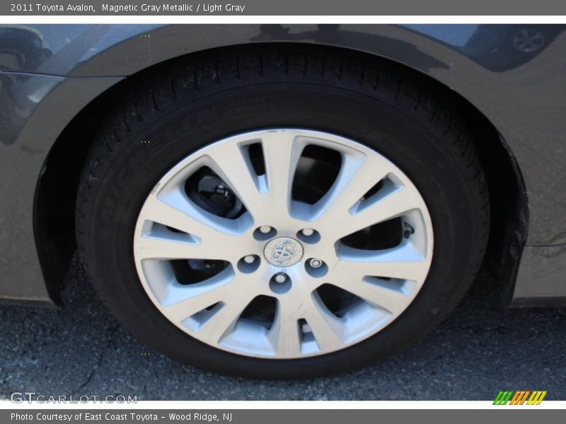 Magnetic Gray Metallic / Light Gray 2011 Toyota Avalon