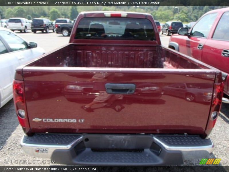 Deep Ruby Red Metallic / Very Dark Pewter 2007 Chevrolet Colorado LT Extended Cab 4x4