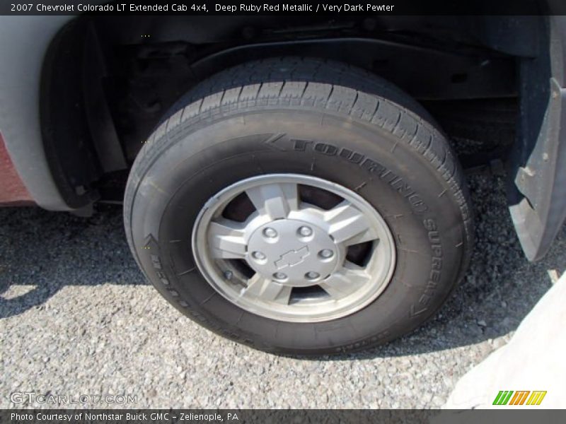 Deep Ruby Red Metallic / Very Dark Pewter 2007 Chevrolet Colorado LT Extended Cab 4x4