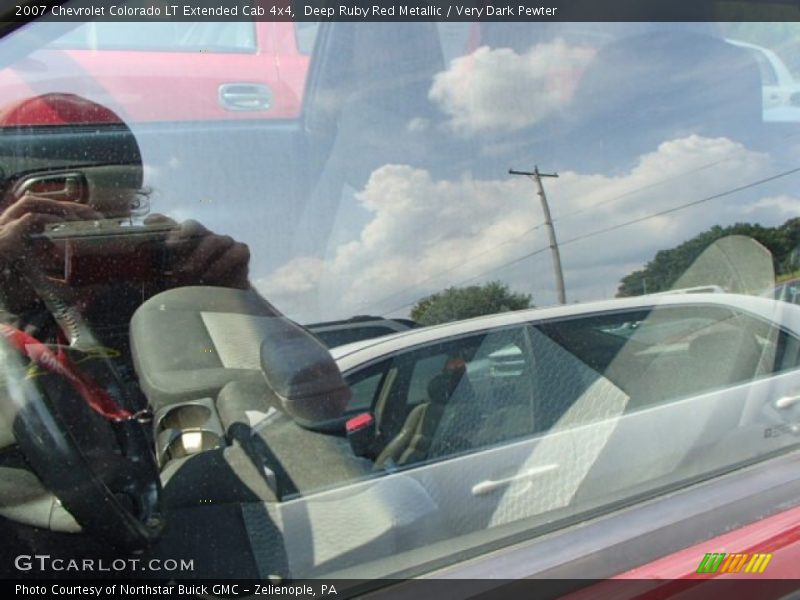 Deep Ruby Red Metallic / Very Dark Pewter 2007 Chevrolet Colorado LT Extended Cab 4x4